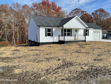 115 E Ridge Dr, Crossville, TN 38555 - photo 2