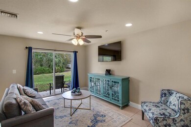 373 SE Bloxham Way-6