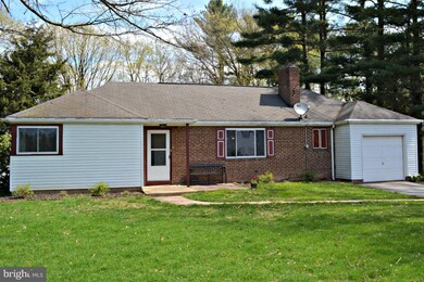 531 Garden Hill Ln, Lancaster, PA 17603 - photo 2