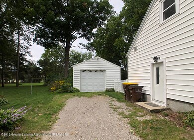 612 Maple St, Grand Ledge, MI 48837 - photo 5