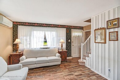 04-Living Room