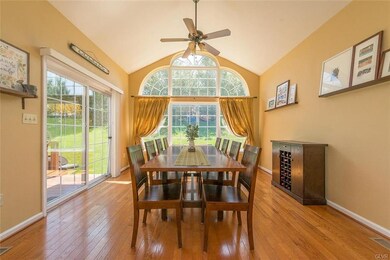 5178 Spring Ridge Dr E, Macungie, PA 18062 - photo 2