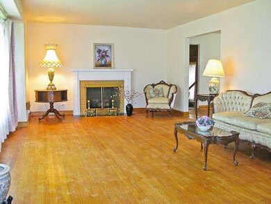 unlisted-address, Westchester, IL 60154 - photo 2