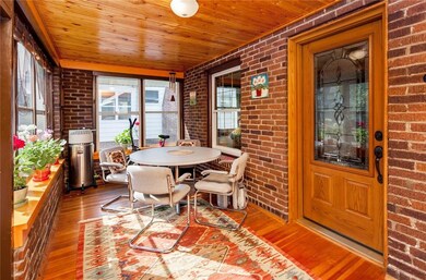 1142 38th St, Des Moines, IA 50311 - photo 2