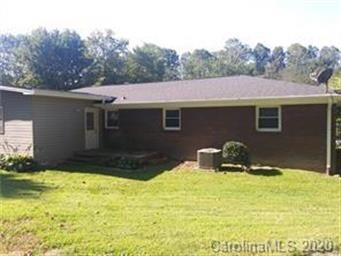 113 Greenfield Ln, Hendersonville, NC 28792 - photo 2