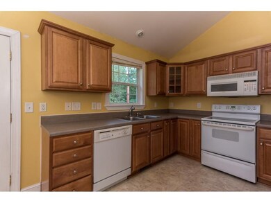 2217 Foxfire Ln, Burlington, NC 27217 - photo 5