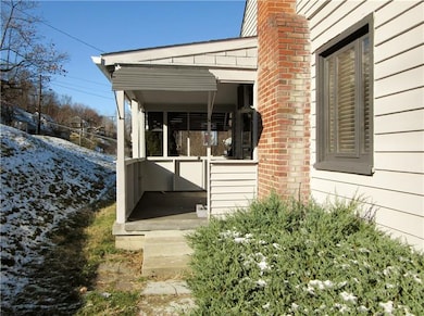 Side porch
