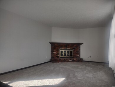 11256 N 200 W, Alexandria, IN 46001 - photo 3