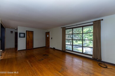 51 Croswell St, Albany, NY 12206 - photo 3