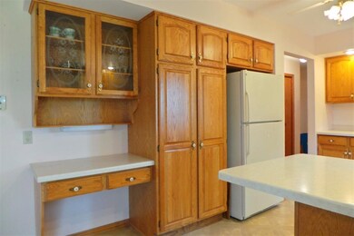 104 N Thomas St, Colby, WI 54421 - photo 3