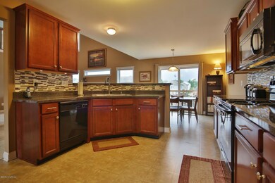 10109 Hornbeam Blvd, Louisville, KY 40228 - photo 6