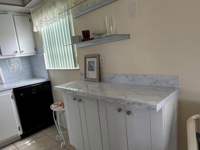 85 Coventry D, West Palm Beach, FL 33417 - photo 3