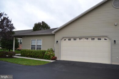 104 Leonard Ln, Harrisburg, PA 17111 - photo 4