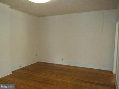 413 N Talbot St unit UPPER RIGHT, Saint Michaels, MD 21663 - photo 3