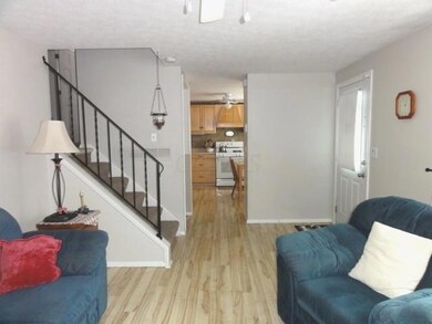 LIV RM TO KITCHEN