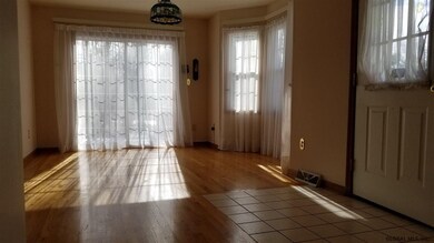 181 Killarney Dr, Schenectady, NY 12309 - photo 7