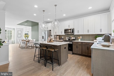 13276 Dowdens Ridge Dr, Clarksburg, MD 20871 - photo 7