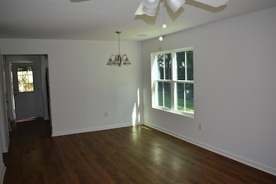 211 White dining:living