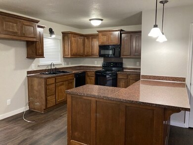 8 Malvern Ln, Bella Vista, AR 72714 - photo 2