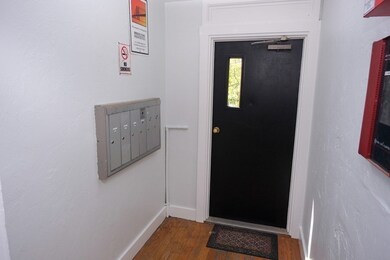 9 Melbourne St, Dorchester Center, MA 02124 - photo 5