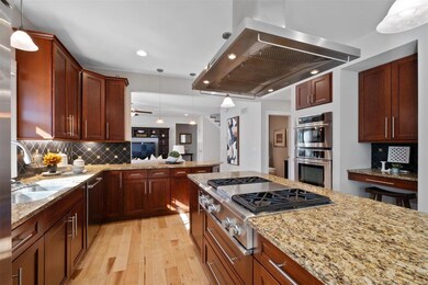 Nice large kitchen with high end appliances awaits.