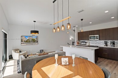 10467 NW 82nd St unit 1, Doral, FL 33178 - photo 5