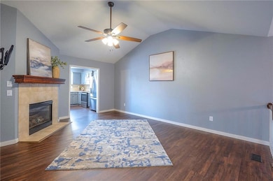 1025 Kaycee Dr, Raymore, MO 64083 - photo 6