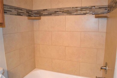 717 W Morton St, Denison, TX 75020 - photo 3