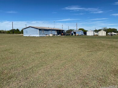 376 County Road 444, Hondo, TX 78861 - photo 4