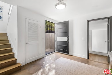 Entryway Foyer to 1st Floor Be