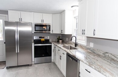 27 Lakeview Way, Auburn, NH 03032 - photo 2