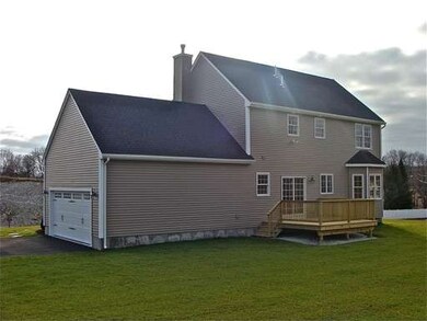 8 Sycamore Ln, Blackstone, MA 01504 - photo 2