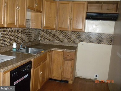 1303 Rainer Rd, Brookhaven, PA 19015 - photo 4