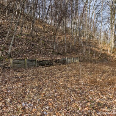 3 Michael Dr unit 3, Waynesville, NC 28785 - photo 7