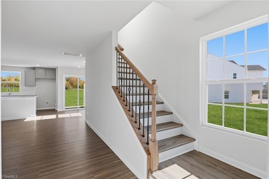 179 Plumtree Ct, King, NC 27021 - photo 3