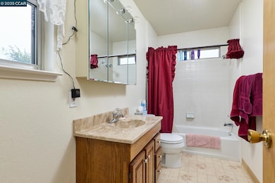 3449 Wren Ave, Concord, CA 94519 - photo 3