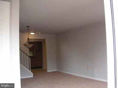 7532 Belle Grae Dr unit 2, Manassas, VA 20109 - photo 2