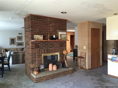 19 Aldendell Ct, Newburgh, NY 12550 - photo 6