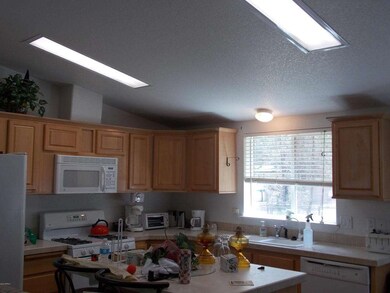 2147 s woods interior 003