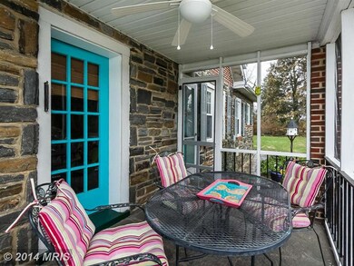 238 Ridgeway Rd, Catonsville, MD 21228 - photo 4