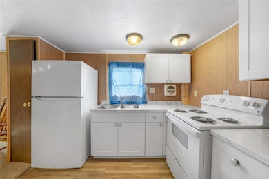 11187 SW Crenshaw Ave, Arcadia, FL 34269 - photo 7