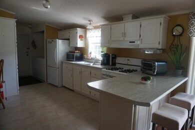 7 Brenda St, Nashua, NH 03062 - photo 7