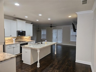 3920 Glenview Club Ln, Duluth, GA 30097 - photo 7