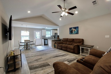 102 Windsor Dr, Crestview, FL 32539 - photo 5