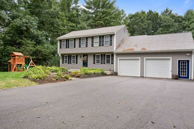 9 Chasebrook Cir, Litchfield, NH 03052 - photo 3