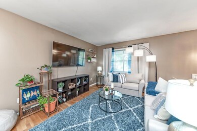 005-2911NorthGreshamRoad-Columbus-OH-432