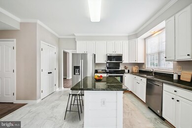 1528 Mckinan Ct, Severn, MD 21144 - photo 2