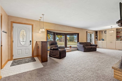 716 Meadow Ln, Manawa, WI 54949 - photo 4