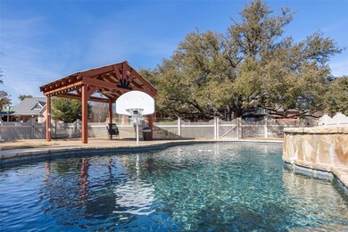 2204 Wood Duck Ln, Granbury, TX 76049 - photo 3