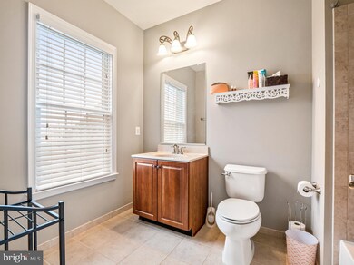 42467 Pelican Dr, Chantilly, VA 20152 - photo 2